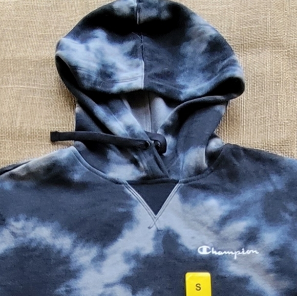 NEW Champion Hoodie Fleece Sweatshirt Tie Dye Size M, Ignore small sizing tag. - Picture 6 of 7